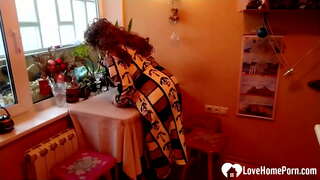 Elle portait de la lingerie et de stockage, donc j&#039;ai eu à baiser dur