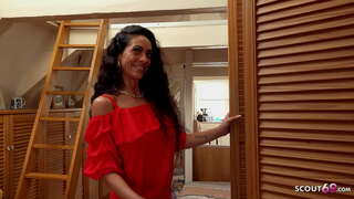 ˏ�일 스카우트-더러운 스키니 엄마가를 유혹하는 하드 ASSFUCK 에 가짜 모델 작업에 대한 현금