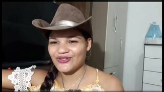 Puis, faisant un baise anale hard dans le milieu de la jungle